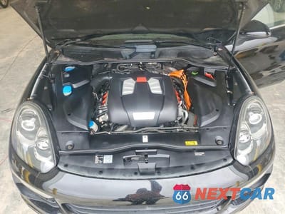 Zdjęcie 12 z 12 samochodu: 2015 PORSCHE CAYENNE SE HYBRID VIN:WP1AE2A21FLA51479 - miniatura