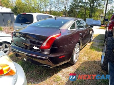 Czwarte zdjęcie samochodu z boku: 2015 JAGUAR XJL PORTFOLIO VIN:SAJWA2GZ8F8V80990 - miniatura