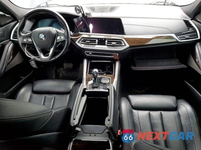 Zdjęcie 8 z 12 samochodu: 2021 BMW X6 XDRIVE40I VIN:5UXCY6C02M9D95614 - miniatura