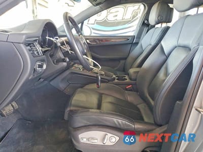 Zdjęcie 7 z 12 samochodu: 2024 PORSCHE MACAN BASE VIN:WP1AA2A51RLB16180 - miniatura