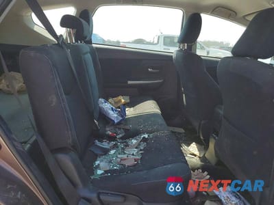 Zdjęcie 11 z 14 samochodu: 2016 TOYOTA PRIUS V THREE VIN:JTDZN3EU0GJ051881 - miniatura