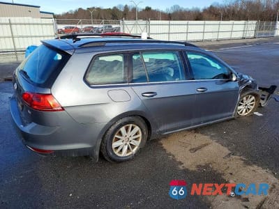 Trzecie zdjęcie samochodu z tyłu: 2017 VOLKSWAGEN GOLF SPORTWAGEN S VIN:3VWC17AU6HM501XXX - miniatura