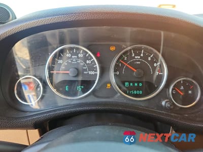 Zdjęcie 9 z 12 samochodu: 2012 JEEP WRANGLER UNLIMITED SAHARA VIN:1C4BJWEGXCL133897 - miniatura