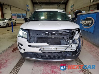 Piąte zdjęcie samochodu w środku: 2016 FORD EXPLORER XLT VIN:1FM5K8D86GGA92940 - miniatura
