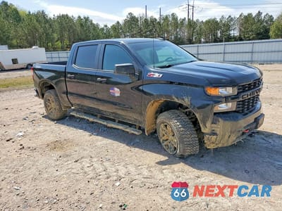 Czwarte zdjęcie samochodu z boku: 2020 CHEVROLET SILVERADO VIN:1GCPYCEF5LZ189993 - miniatura