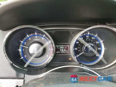 Zdjęcie 9 z 12 samochodu: 2014 HYUNDAI SONATA GLS VIN:5NPEB4ACXEH860269 - miniatura