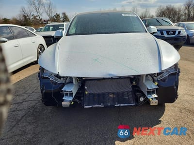 Piąte zdjęcie samochodu w środku: 2026 TESLA MODEL Y VIN:7SAYGDED4TA415636 - miniatura