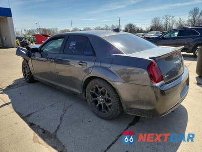 Drugie zdjęcie samochodu z przodu: 2019 CHRYSLER 300 S VIN:2C3CCAGG2KH569772 - miniatura