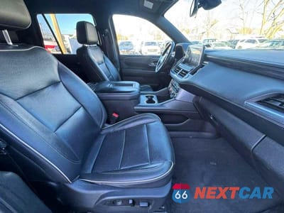 Piąte zdjęcie samochodu w środku: 2021 GMC YUKON SLT VIN:1GKS2BKD6MR281077 - miniatura