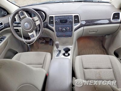 Zdjęcie 8 z 14 samochodu: 2012 JEEP GRAND CHEROKEE LAREDO VIN:1C4RJFAG1CC222228 - miniatura