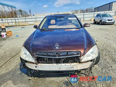 Piąte zdjęcie samochodu w środku: 2007 MERCEDES-BENZ S 550 VIN:WDDNG71X17A144818 - miniatura