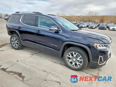 Czwarte zdjęcie samochodu z boku: 2022 GMC ACADIA SLT VIN:1GKKNULS4NZ161134 - miniatura
