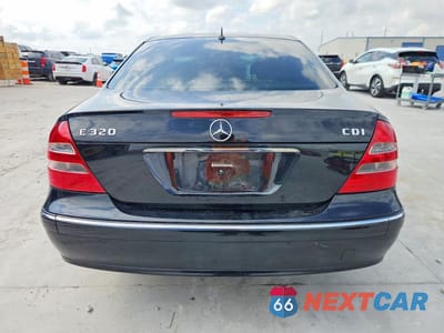 Zdjęcie 6 z 11 samochodu: 2005 MERCEDES-BENZ E 320 CDI VIN:WDBUF26J35A685462 - miniatura