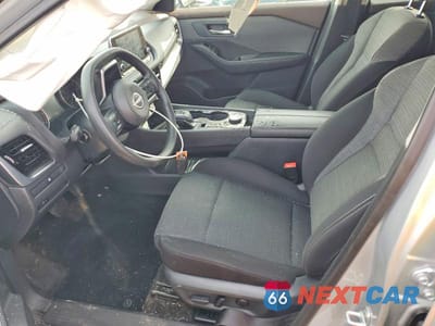 Zdjęcie 7 z 13 samochodu: 2022 NISSAN ROGUE SV VIN:5N1BT3BB2NC673406 - miniatura