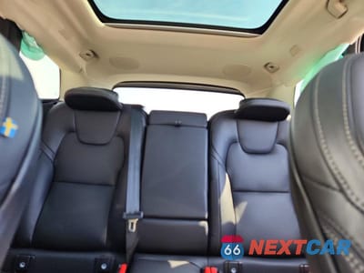 Zdjęcie 10 z 12 samochodu: 2024 VOLVO XC60 ULTIMATE VIN:YV4H60DM3R1862079 - miniatura