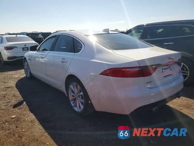 Drugie zdjęcie samochodu z przodu: 2017 JAGUAR XF VIN:SAJBS4BVXHCY29821 - miniatura