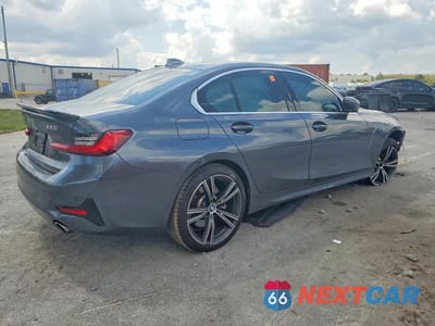 Trzecie zdjęcie samochodu z tyłu: 2021 BMW 330I VIN:3MW5R1J07M8C06182 - miniatura