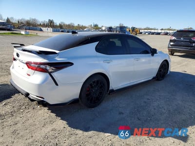 Trzecie zdjęcie samochodu z tyłu: 2024 TOYOTA CAMRY TRD VIN:4T1KZ1AK8RU091668 - miniatura