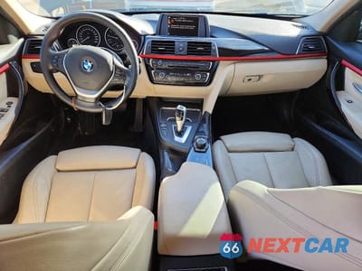 Zdjęcie 8 z 12 samochodu: 2016 BMW 320 XI VIN:WBA8A3C59GK689928 - miniatura