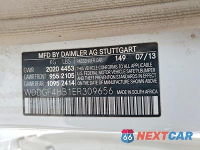 Zdjęcie 13 z 13 samochodu: 2014 MERCEDES-BENZ C 250 VIN:WDDGF4HB1ER309656 - miniatura