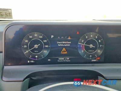 Zdjęcie 9 z 14 samochodu: 2024 KIA SELTOS SX VIN:KNDETCA76R7556165 - miniatura