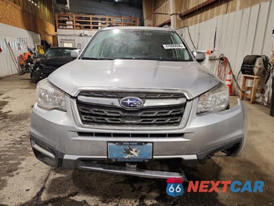 Piąte zdjęcie samochodu w środku: 2018 SUBARU FORESTER 2.5I PREMIUM VIN:JF2SJAGC5JH506858 - miniatura