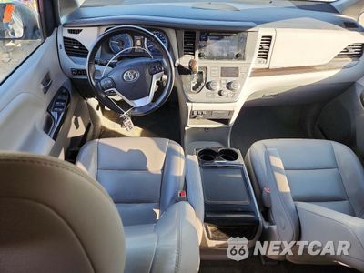 Zdjęcie 8 z 13 samochodu: 2015 TOYOTA SIENNA XLE 8-PASSENGER VIN:5TDYK3DC6FS544897 - miniatura
