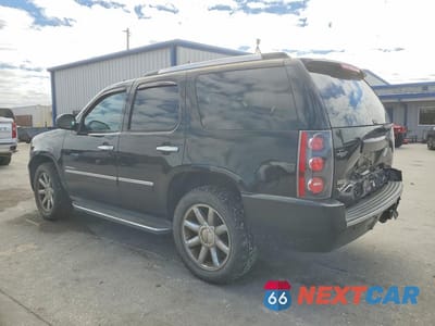 Drugie zdjęcie samochodu z przodu: 2012 GMC YUKON DENALI VIN:1GKS1EEF6CR102777 - miniatura