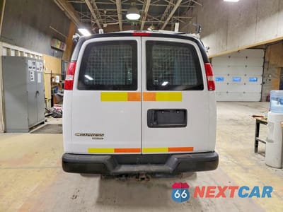 Zdjęcie 6 z 13 samochodu: 2016 CHEVROLET EXPRESS 2500 UTILITY / SERVICE VAN VIN:1GCWGAFFXG1146160 - miniatura
