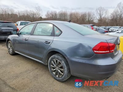Drugie zdjęcie samochodu z przodu: 2015 VOLKSWAGEN PASSAT S VIN:1VWAT7A36FC059846 - miniatura