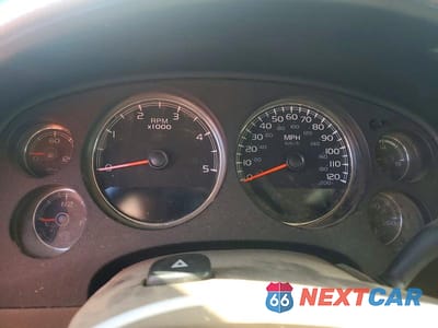 Zdjęcie 9 z 11 samochodu: 2013 GMC SIERRA 2500 FLATBED TRUCK VIN:1GT121E8XDF126646 - miniatura