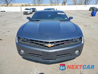 Piąte zdjęcie samochodu w środku: 2011 CHEVROLET CAMARO LT VIN:2G1FC1ED5B9137925 - miniatura