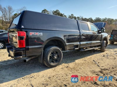Trzecie zdjęcie samochodu z tyłu: 2024 FORD F250 SUPER DUTY VIN:1FT8W2BA1REC61060 - miniatura
