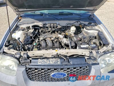 Zdjęcie 11 z 12 samochodu: 2005 FORD ESCAPE XLT VIN:1FMYU93175KA70926 - miniatura