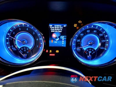 Zdjęcie 9 z 12 samochodu: 2012 CHRYSLER 300 LIMITED VIN:2C3CCACG1CH123796 - miniatura