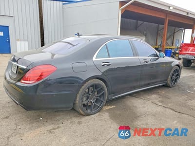 Trzecie zdjęcie samochodu z tyłu: 2015 MERCEDES-BENZ S 550 VIN:WDDUG8CB2FA133165 - miniatura