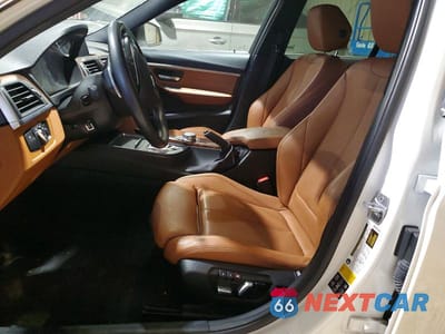 Zdjęcie 7 z 12 samochodu: 2017 BMW 330 XI VIN:WBA8D9C3XHA004481 - miniatura