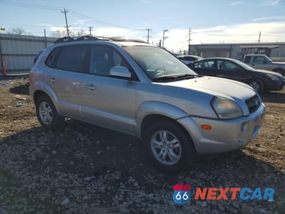 Czwarte zdjęcie samochodu z boku: 2007 HYUNDAI TUCSON SE VIN:KM8JN72D87U505197 - miniatura