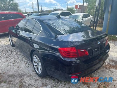 Trzecie zdjęcie samochodu z tyłu: 2015 BMW 528 XI VIN:WBA5A7C5XFG142839 - miniatura