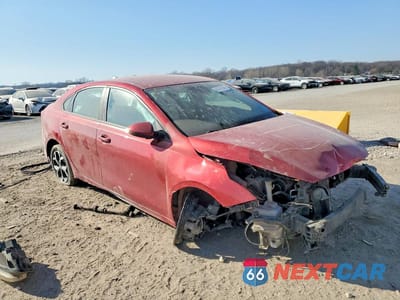 Czwarte zdjęcie samochodu z boku: 2019 KIA FORTE LXS VIN:3KPF24AD2KE018605 - miniatura