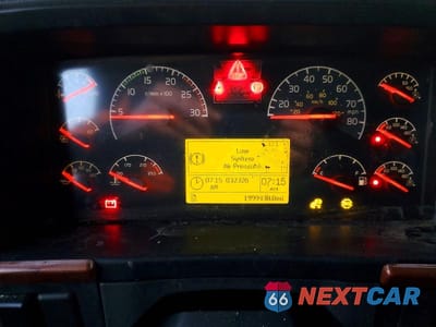 Zdjęcie 8 z 10 samochodu: 2007 VOLVO VN VNL VIN:4V4NC9GH57N459409 - miniatura
