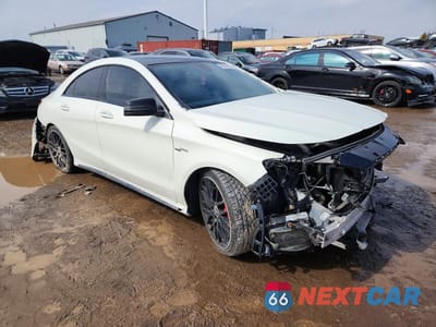Czwarte zdjęcie samochodu z boku: 2018 MERCEDES-BENZ CLA 45 AMG VIN:WDDSJ5CB5JN510869 - miniatura