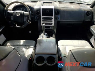 Zdjęcie 8 z 12 samochodu: 2006 LINCOLN MARK LT VIN:5LTPW18586FJ00935 - miniatura