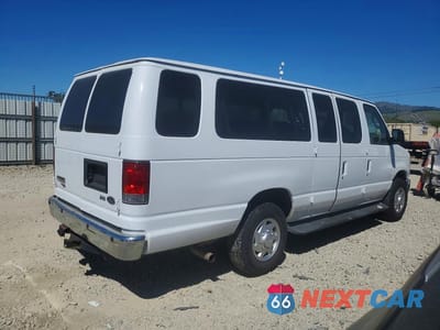 Trzecie zdjęcie samochodu z tyłu: 2014 FORD ECONOLINE E350 SUPER DUTY WAGON VIN:1FBSS3BL5EDA93100 - miniatura
