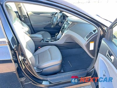 Piąte zdjęcie samochodu w środku: 2012 HYUNDAI SONATA HYBRID BASE VIN:KMHEC4A4XCA038836 - miniatura