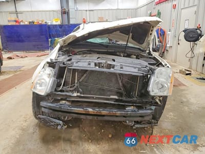 Piąte zdjęcie samochodu w środku: 2011 GMC YUKON XL K1500 SLT VIN:1GKS2KE38BR224900 - miniatura