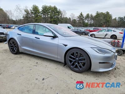 Czwarte zdjęcie samochodu z boku: 2024 TESLA MODEL S VIN:5YJSA1E55RF542015 - miniatura