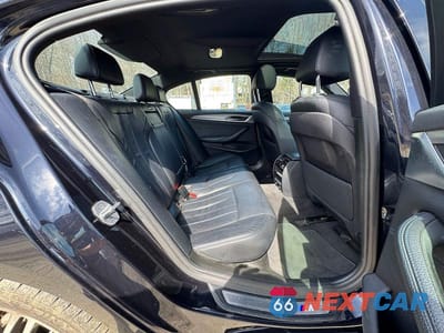 Zdjęcie 6 z 14 samochodu: 2019 BMW 540 XI VIN:WBAJE7C59KG893055 - miniatura