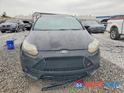 Piąte zdjęcie samochodu w środku: 2013 FORD FOCUS ST VIN:1FADP3L91DL172153 - miniatura