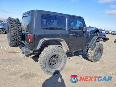 Trzecie zdjęcie samochodu z tyłu: 2010 JEEP WRANGLER SPORT VIN:1J4AA2D11AL203487 - miniatura